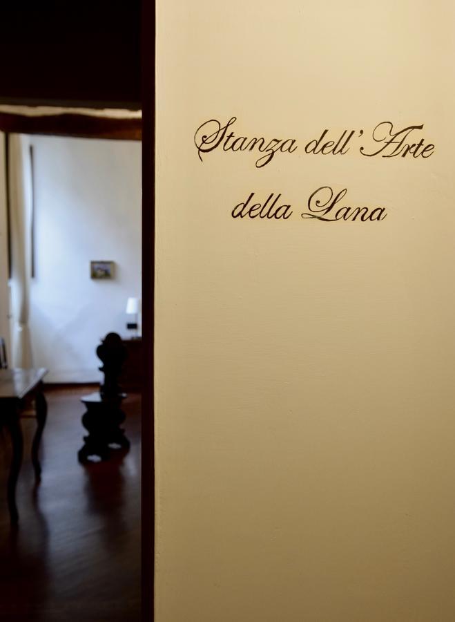 Residenza Le Logge Bed & Breakfast Gubbio Exterior photo